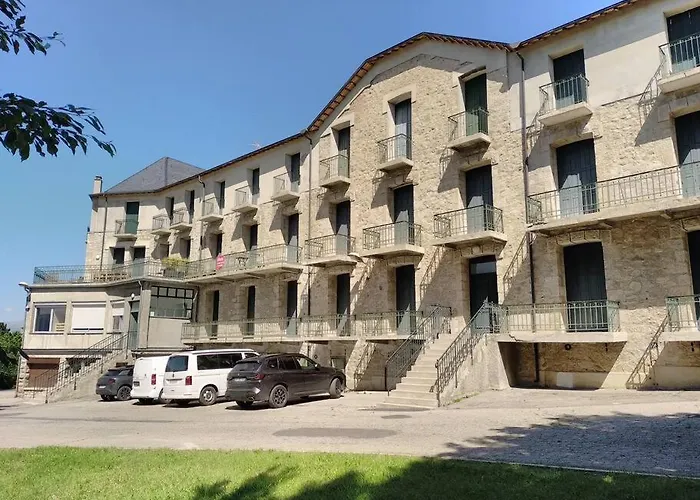 2 Pieces 30M2 Et Balcon Vue Montagne Villa Saint Paul Wifi Location A La Semaine Du Samedi Au Samedi