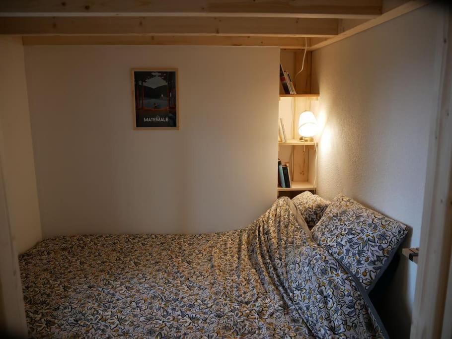 2 Pieces 30m2 Et Balcon Vue Montagne Saint Paul Wifi Location A La Semaine Du Samedi Au Samedi Appartement